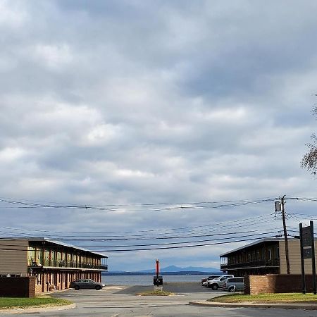 Golden Gate Lodging Plattsburgh Εξωτερικό φωτογραφία