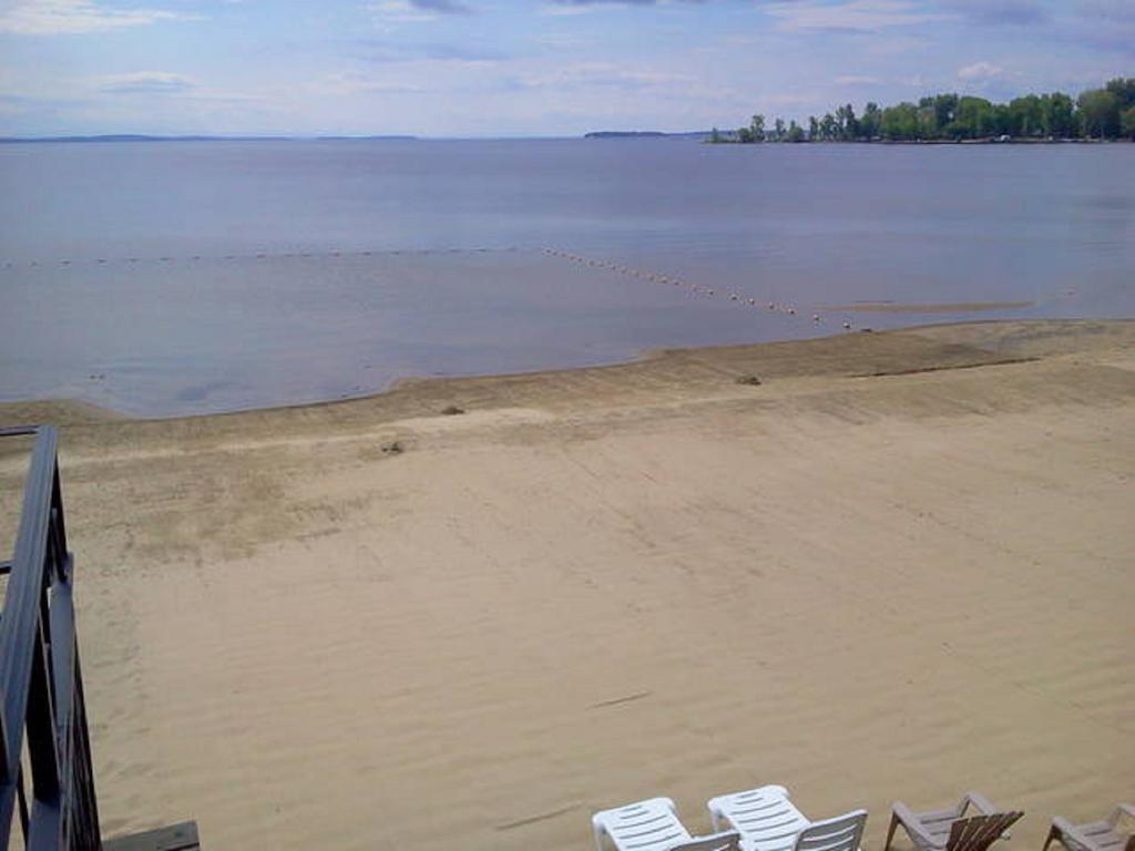 Golden Gate Lodging Plattsburgh Δωμάτιο φωτογραφία