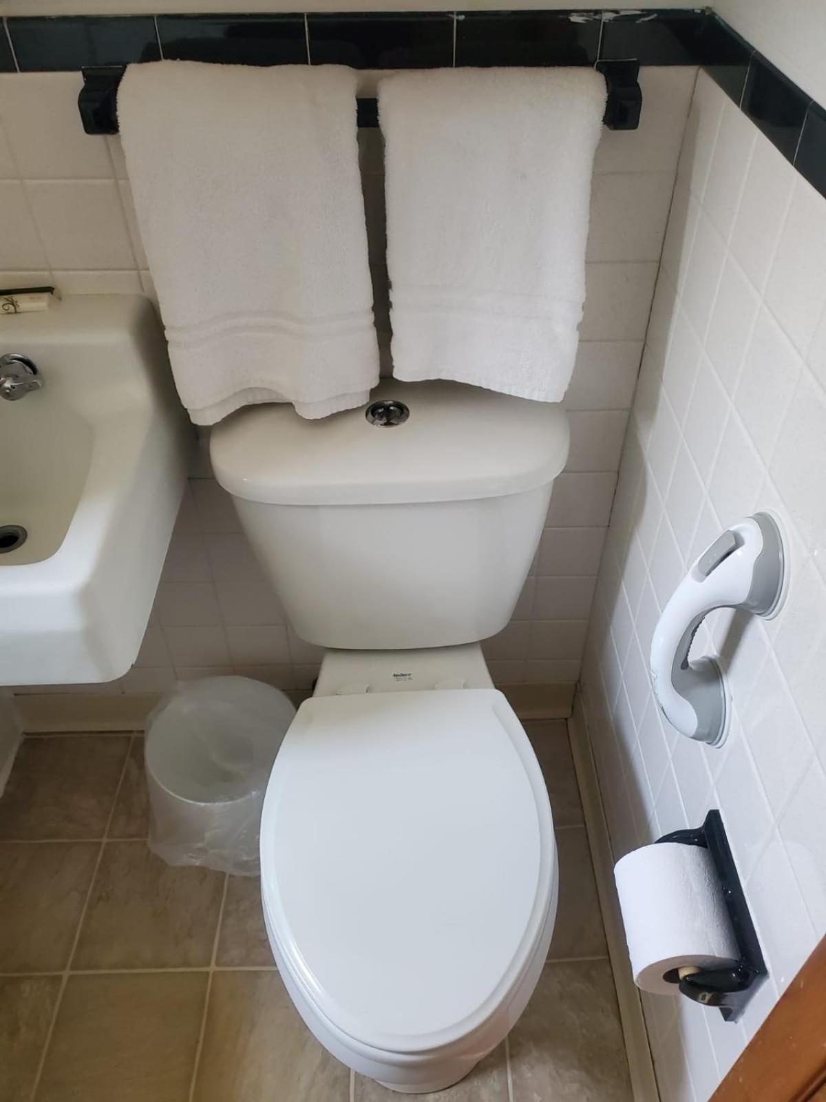 Golden Gate Lodging Plattsburgh Εξωτερικό φωτογραφία